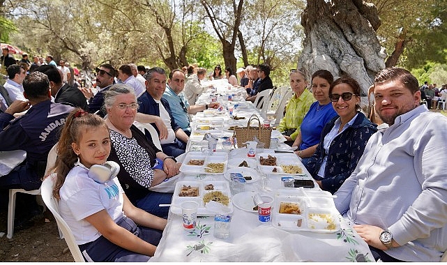 Seferihisar Belediyesi, baharın habercisi Hıdırellez’i bu yıl da coşkuyla karşıladı.