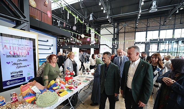 Büyükşehir Belediyesi, Anneler Günü’ne özel düzenlediği “Bir Gülüşün Yeter” programıyla