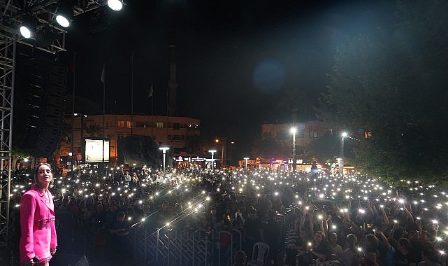 Edremit'te 19 Mayıs Atatürk’ü Anma, Gençlik ve Spor Bayramı, Edremit