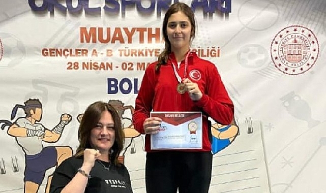 Bolu’da Düzenlenen Okul Sporları Muaythai Türkiye Şampiyonası’nda, Gölcük İhsaniye Anadolu