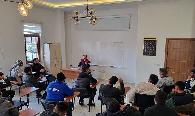Konya Büyükşehir Belediyesi Meslek Edindirme Kursları ve KOMEK Uzaktan Eğitim’de