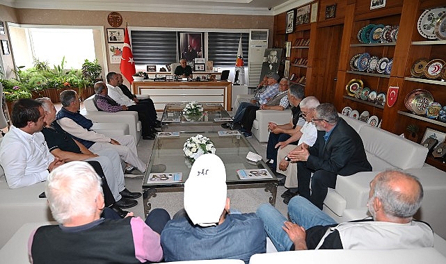 Kemer’e bağlı Kuzdere Mahallesi’nde yaşayan vatandaşlar, mahallede hayata geçirilen hizmetler