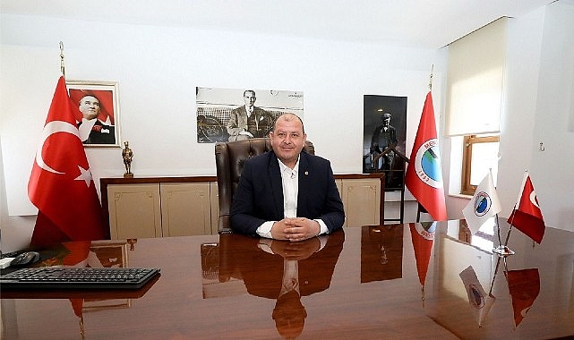 Menderes Belediyesi’nin bünyesinde yer alan çocuk tiyatrosu akademisi yeni oyununun