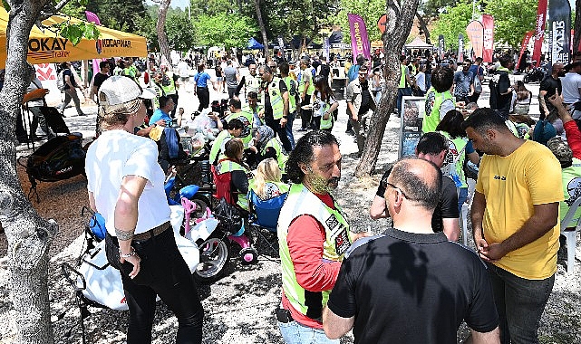Kemer Belediyesi'nin destekleriyle Organizatör Burak Özdemir tarafından düzenlenen Rock N