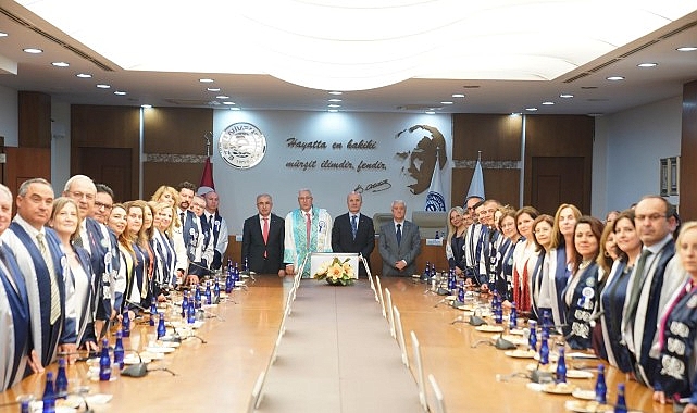      Ege Üniversitesi (EÜ) 70.