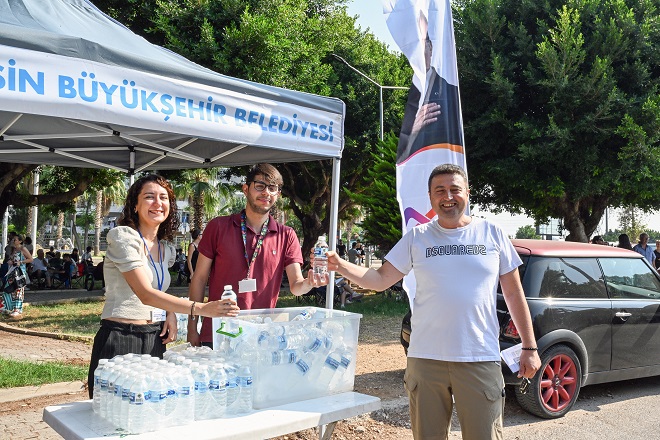 Mersin’i öğrenci kenti yapmak için yola çıkan Mersin Büyükşehir Belediyesi,