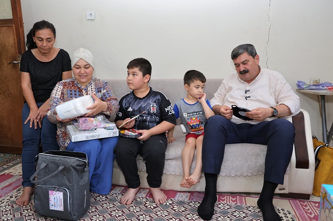 Toroslar Belediyesi, sosyal destek projeleriyle vatandaşların yanında olmaya devam ediyor.