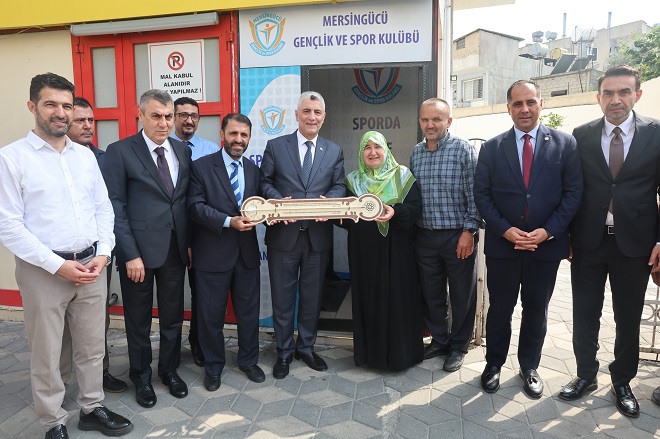 Mersin Ekonomi Zirvesi Toplantısı’na katılmak üzere Mersin’e gelen Ömer Bolat