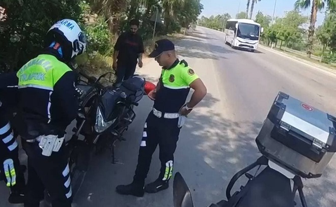 ÇALINTI MOTOSİKLETLE KAÇMAYA ÇALIŞAN ŞÜPHELİ YAKALANDI