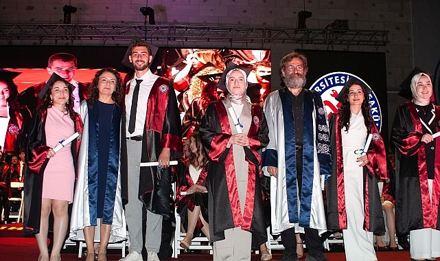 EÜTF’de 65. Dönem Mezunları Büyük Bir Coşku İle Uğurlandı