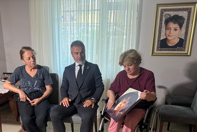 Yeniden Refah Partisi Genel Başkan Yardımcısı Suat Kılıç, İstanbul Kadiköy’de