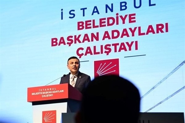 Cumhuriyet Halk Partisi (CHP) İstanbul İl Başkanı Özgür Çelik, halkın