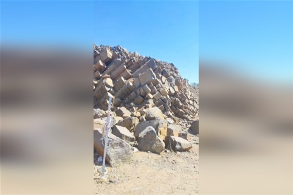 Şanlıurfa’nın Siverek ilçesinde yürütülen yol yapım çalışmaları sırasında, dünyada ender