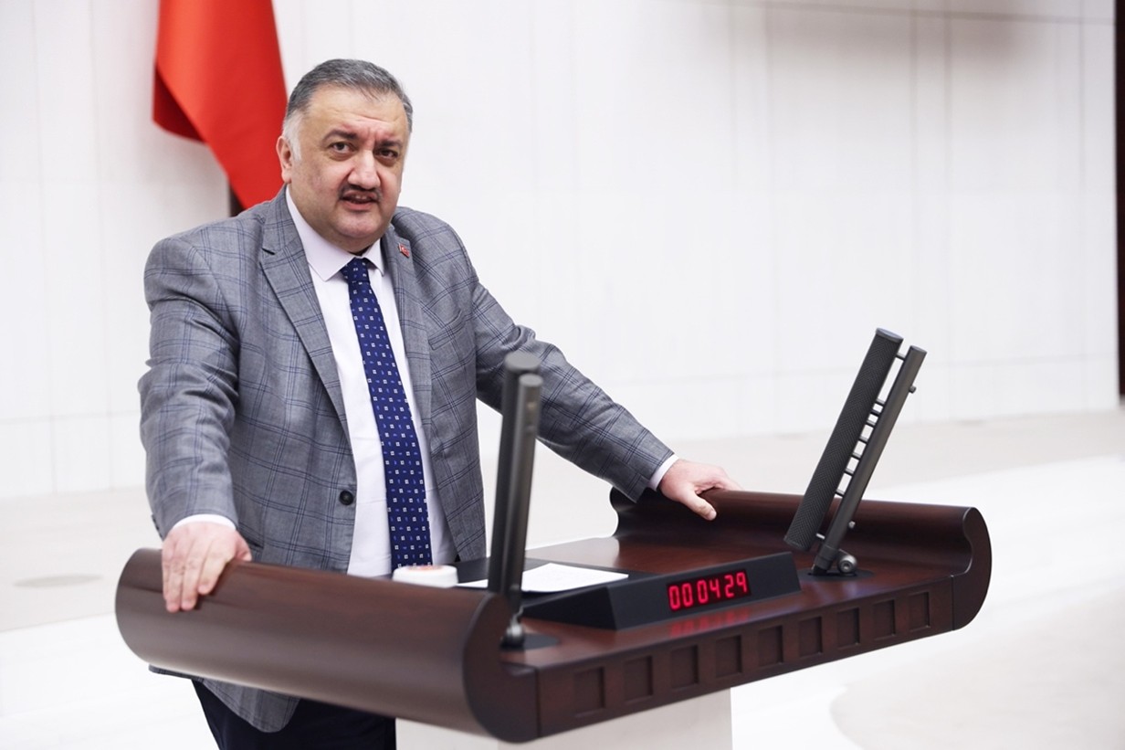 DEVA Partisi Genel Başkan Yardımcısı ve İstanbul Milletvekili Hasan Karal,