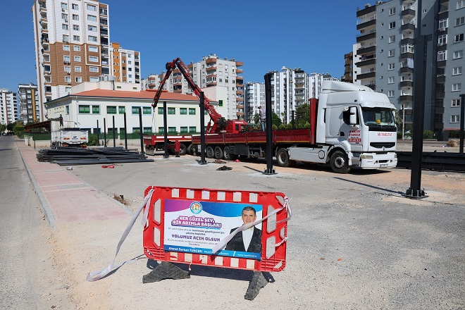 Mezitli Belediyesi, hem vatandaşların daha konforlu alışveriş yapmalarını sağlamak hem