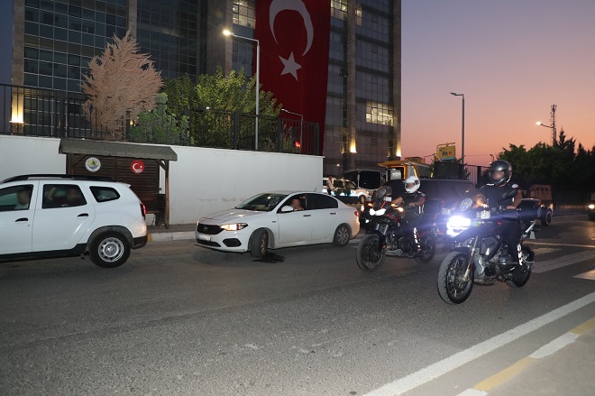 Mersin’de fuhuş çetesi çökertildi