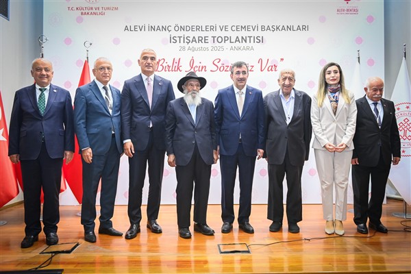 Kültür ve Turizm Bakanı Mehmet Nuri Ersoy, Ankara’da Alevi-Bektaşi Kültür