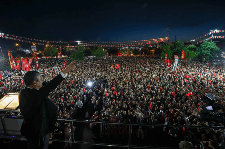 Üsküdar’da “özgürlük ve adalet” mitingi 