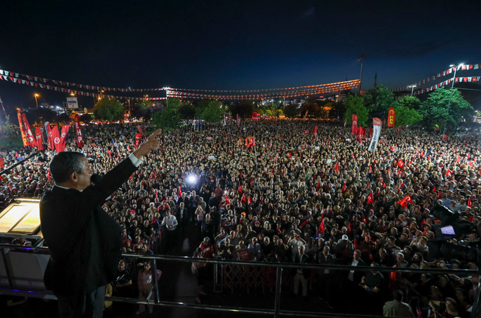 Üsküdar’da “özgürlük ve adalet” mitingi 