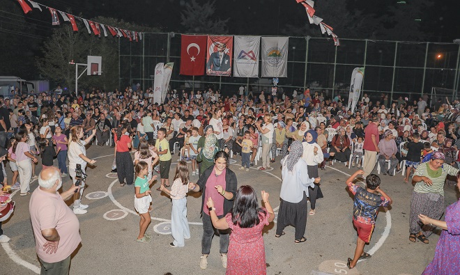 Yaz tatilini yaylalarda ve deniz kenarlarında değerlendiren Mersinlilerin hoşça vakit
