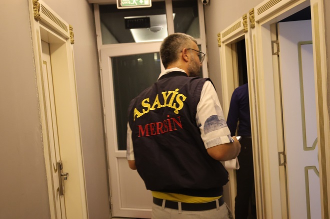 Yüzlerce polisle yapılan uygulamada milyonluk cezalar kesildi