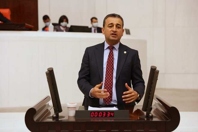 CHP Genel Başkan Yardımcısı Burhanettin Bulut, Türkiye genelinde bazı doktorların