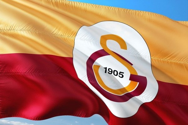 Galatasaray, Manchester City’den İlkay Gündoğan’ı transfer etti. Kamuyu Aydınlatma Platformuna