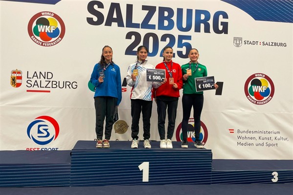 Bakırköy Belediyesi Spor Kulübü sporcusu milli karateci Müşerref Özdemir, Avusturya
