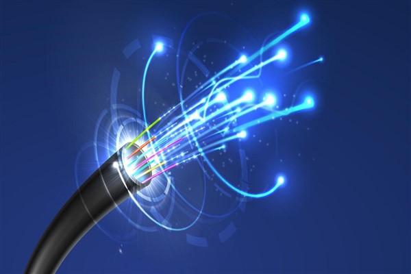 Afganistan’ın kuzeyindeki Belh eyaletinde fiber optik internet yasaklandı, ancak mobil
