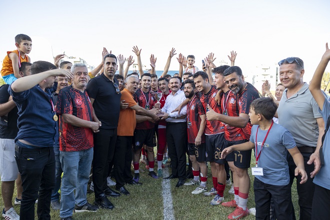 Mersin Büyükşehir Belediyesi tarafından geleneksel olarak düzenlenen 30 Ağustos Fındıkpınarı