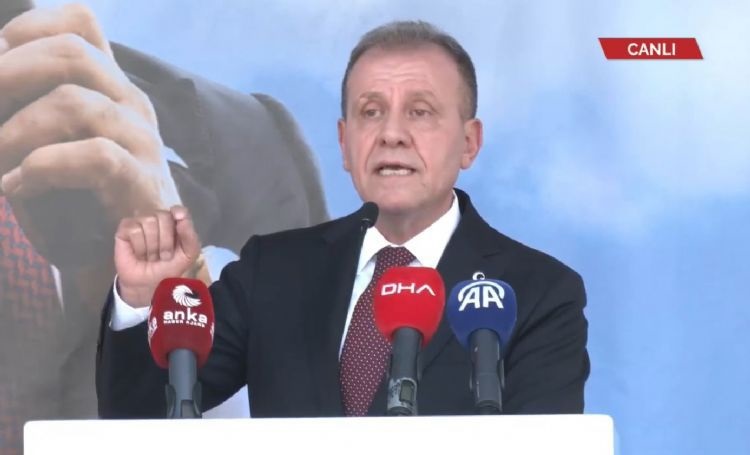 CHP’li Mersin Büyükşehir Belediye Başkanı Vahap Seçer, CHP İstanbul İl