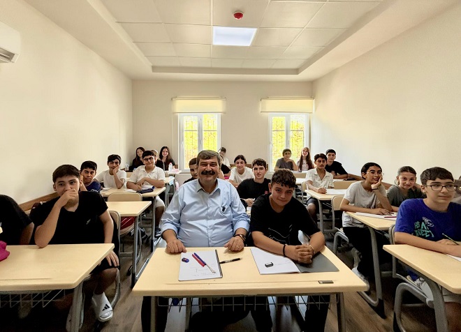 Toroslar Belediye Başkanı Abdurrahman Yıldız, 2025-2026 eğitim ve öğretim yılının