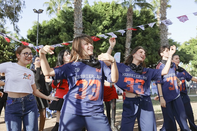Mersin Büyükşehir Belediyesi’nin bu yıl 4.’sünü düzenlediği ‘Mersin Gençlik Festivali’, Mersinlilerin