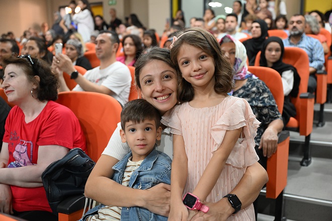 Mersin Büyükşehir Belediyesi, çocuklara verdiği değeri ve önemi sadece projelerine