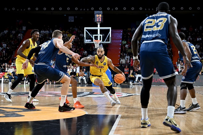 YUNANLILAR MERSİN’DE HEZİMETE UĞRADI