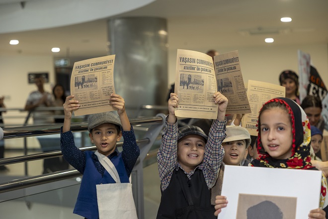 Dr. Kamil Tarhan İlkokulu öğrencileri, Türkiye Belediyeler Birliği (TBB) Başkan
