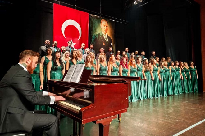 Yenişehir Belediyesi, 29 Ekim Cumhuriyet Bayramı etkinlikleri kapsamında anlamlı bir