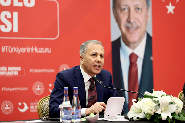 İçişleri Bakanı Ali Yerlikaya, İstanbul’da geçen hafta düzenlenen operasyonlarda skunk,