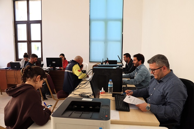 SON BAŞVURU TARİHİ 26 ARALIK Toroslar Belediyesi, gençlerin eğitim yolculuğuna