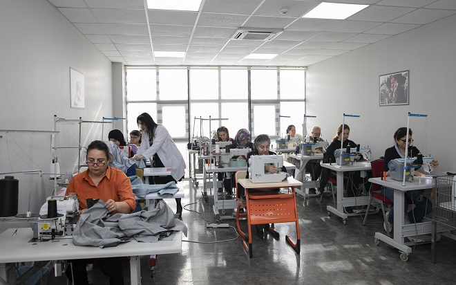 Mersin Büyükşehir Belediyesi Sosyal Hizmetler Dairesi Başkanlığı’na bağlı MERCEK Mesleki