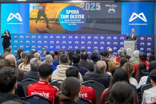 Başkan Seçer, amatör sporculara ve amatör kulüplere 20 milyon 800