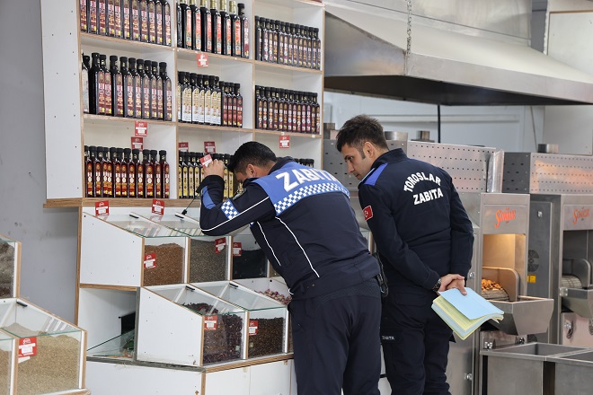 Toroslar Belediyesi, halkın huzur ve sağlığı için ilçe genelinde yürüttüğü
