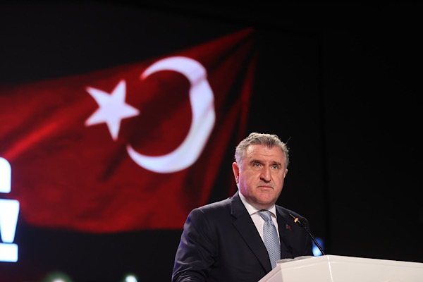 Gençlik ve Spor Bakanı Osman Aşkın Bak, Sarıkamış Şehitlerini Anma