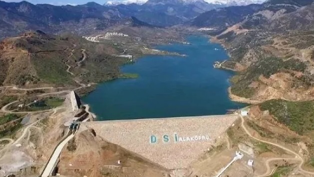 Mersin’in Anamur ilçesinde Dragon Çayı üzerinde kurulu Alaköprü Barajı’nda su seviyesi 23