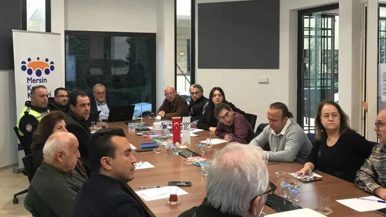 Kent Konseyi Mersin’in Trafiğini Masaya Yatırdı