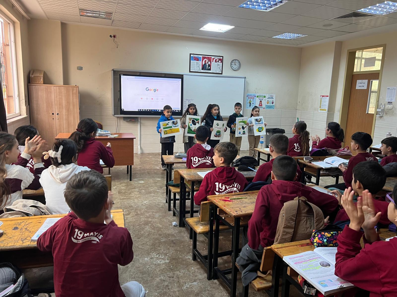 Mersin’in Toroslar ilçesinde bulunan 19 Mayıs İlkokulu’nda, Milli Eğitim Bakanlığı
