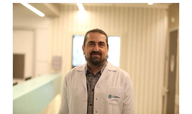 Üsküdar Üniversitesi NPİSTANBUL Hastanesi Nöroloji Uzmanı Dr. Celal Şalçini, gençlik
