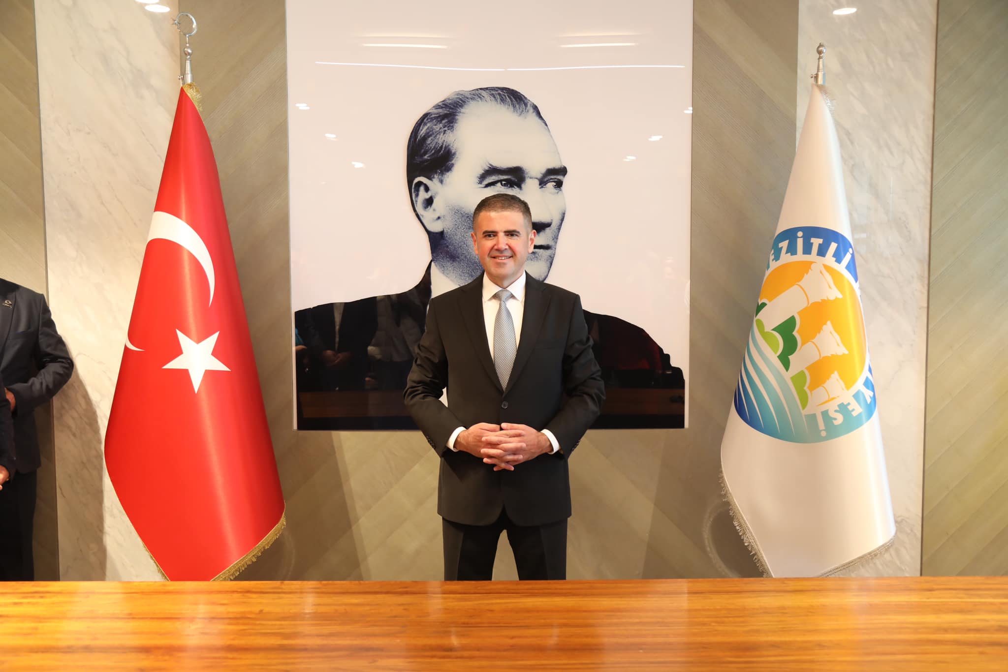 Mersin’in bir restoranda yaşanan kavga görüntülerinde adı geçen Mezitli Belediye