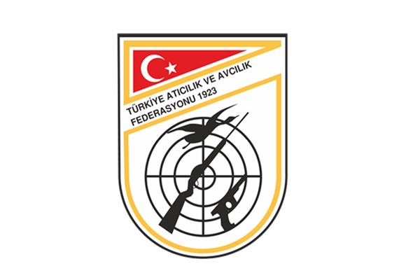 Şevval İlayda Tarhan, Şimal Yılmaz ve Esra Bozabalı’ndan oluşan Kadın