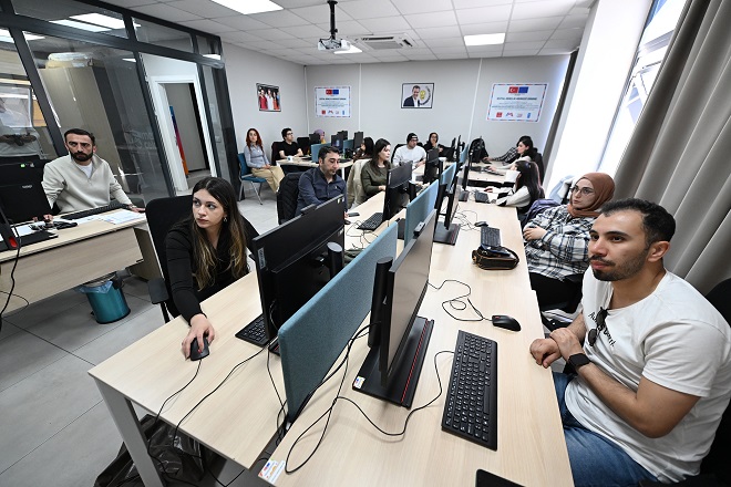 Mersin Büyükşehir Belediyesi, Meslek Edindirme ve Eğitim Merkezi’nde (MERCEK) yapay